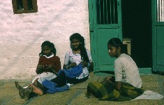 Jeunes femmes, Jaisalmer, Radjasthan, Inde
